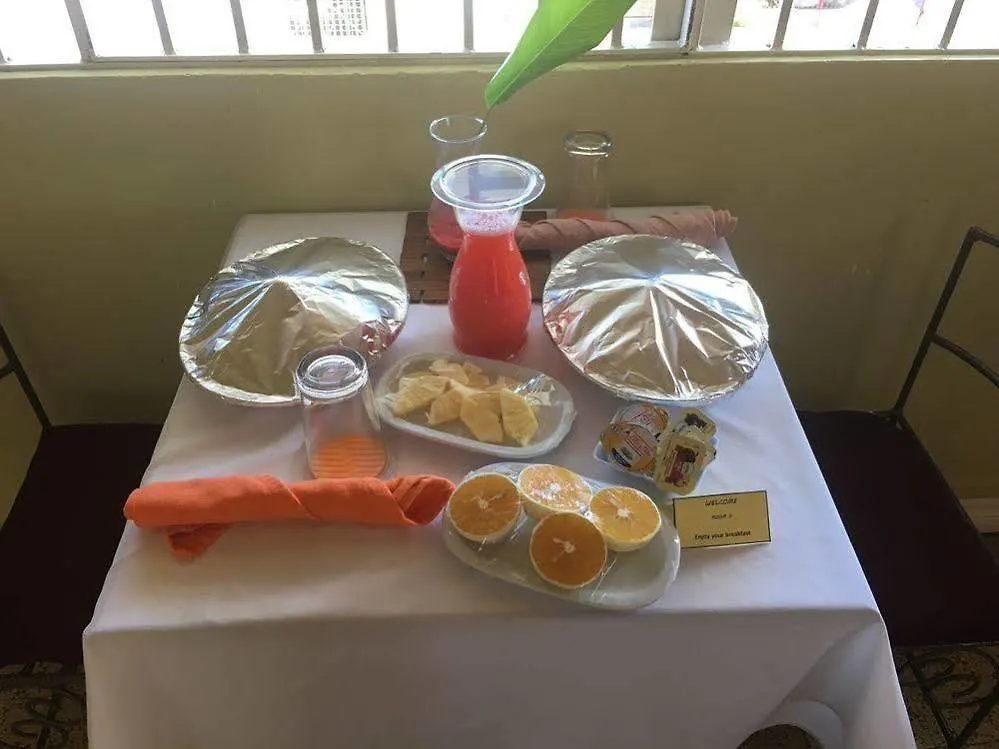 Thannas Place Bed And Breakfast 3*, Port of Spain Trinidad And Tobago