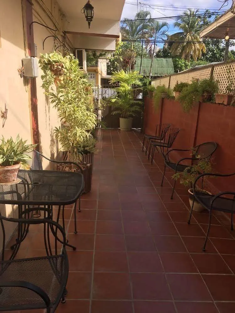 Thannas Place Bed And Breakfast Hotel Port of Spain